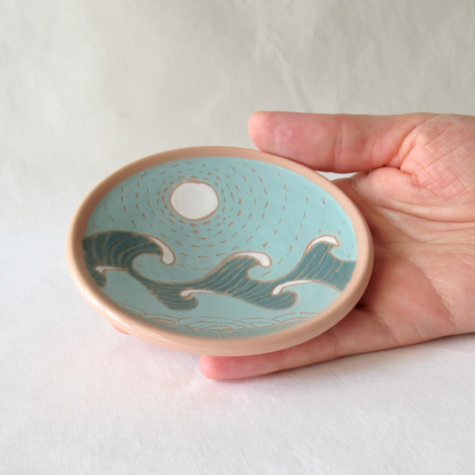 Colored Porcelain Clay Sgraffito "Waves" Shallow Bowl
