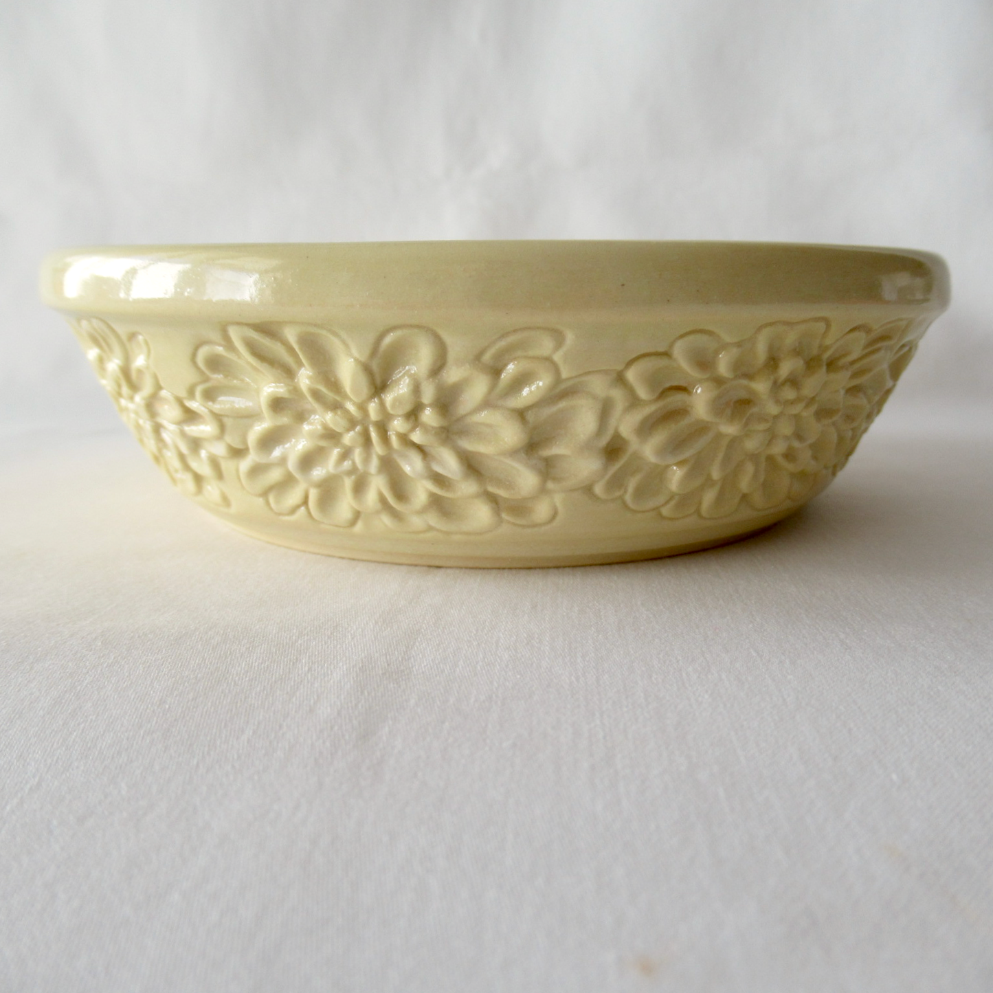 Handmade Carved Cat Bowl. Colored Porcelain Bas-Relief Zinnia Flowers. Ceramic Pottery.